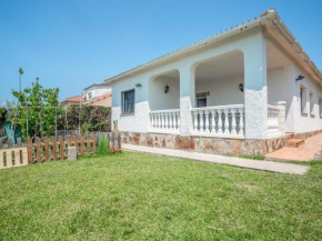 Lovely house with a huge garden, El Vendrell